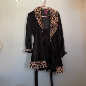 Betsy Johnson robe!
